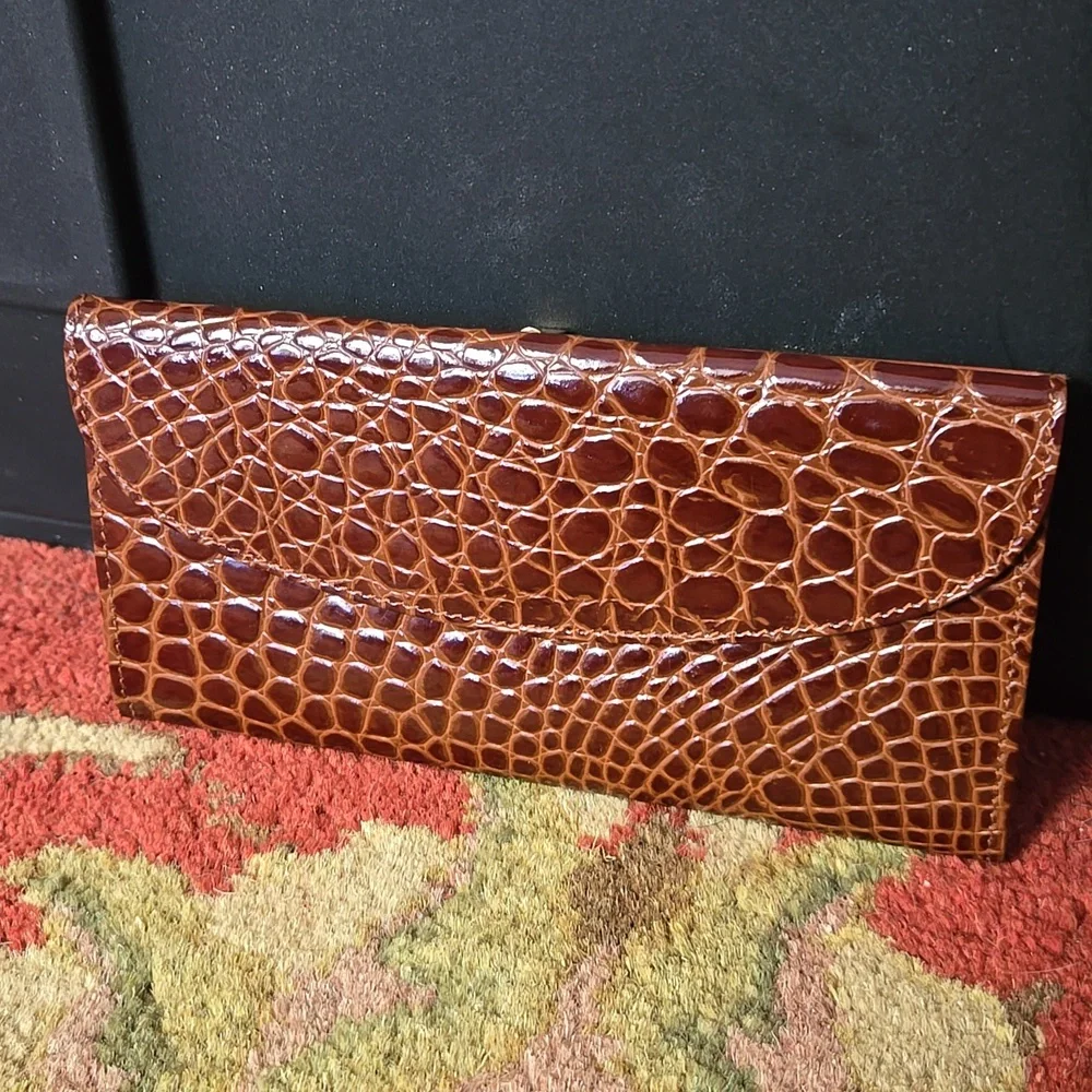 Budd Leather Crocodile Bidente Slim Wallet - Picture 2 of 7